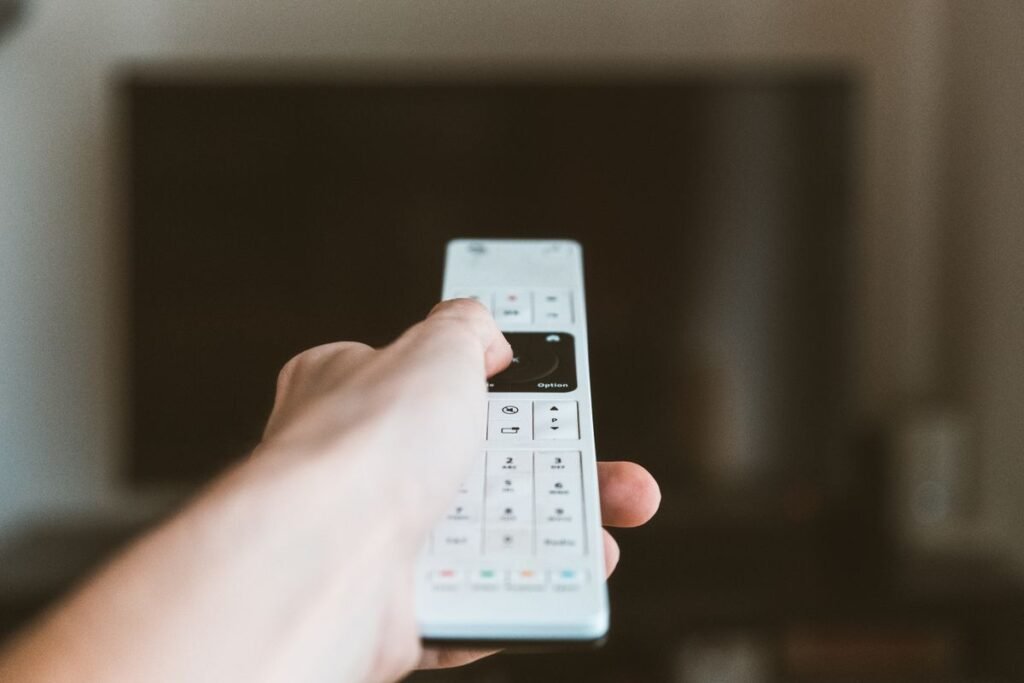 Mando universal IR WiFi (Broadlink): controla aire, TV y más desde el móvil